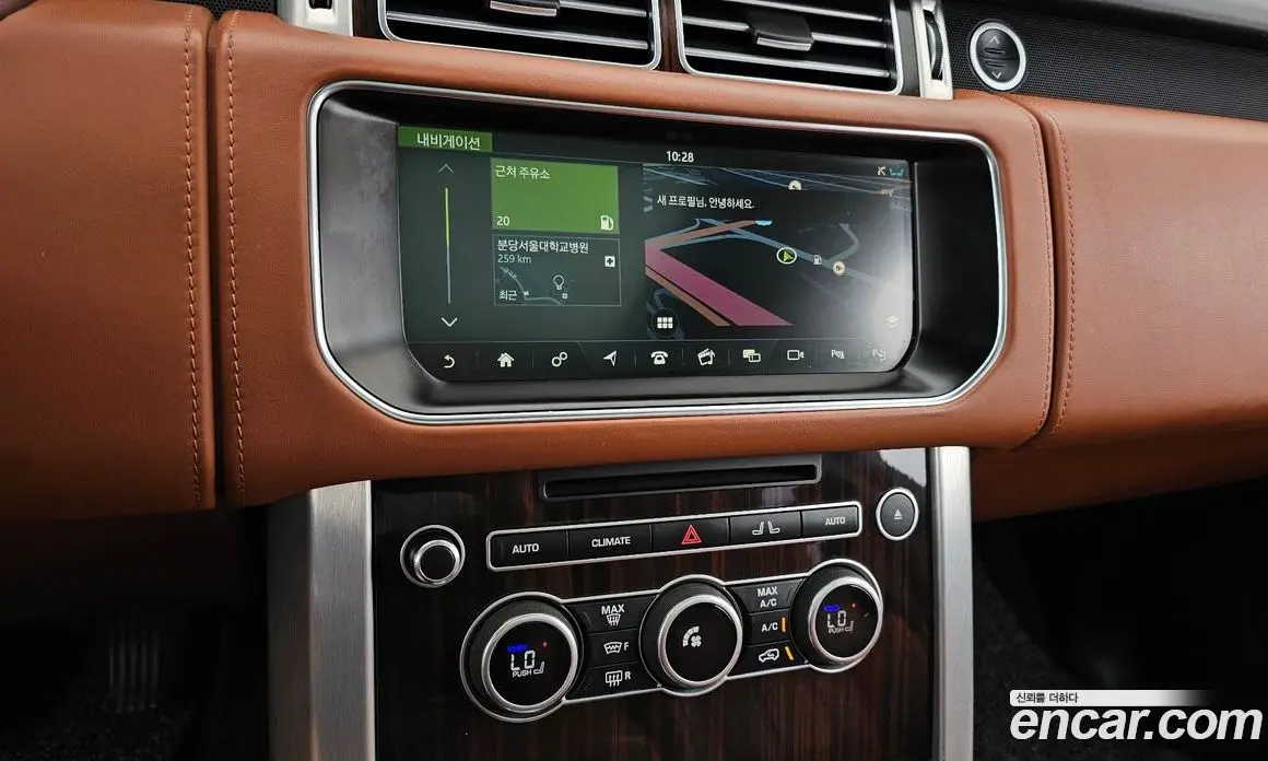 Land Rover Range Rover 2017 4.4 автомат (гидро), фото 15