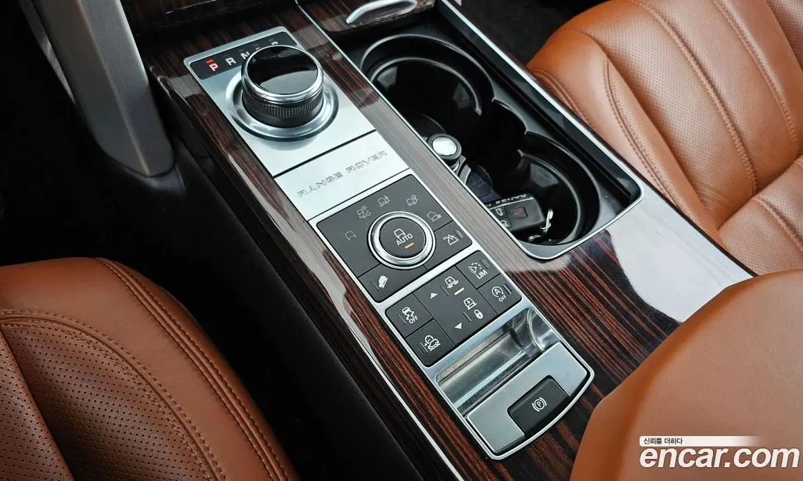 Land Rover Range Rover 2017 4.4 автомат (гидро), фото 9