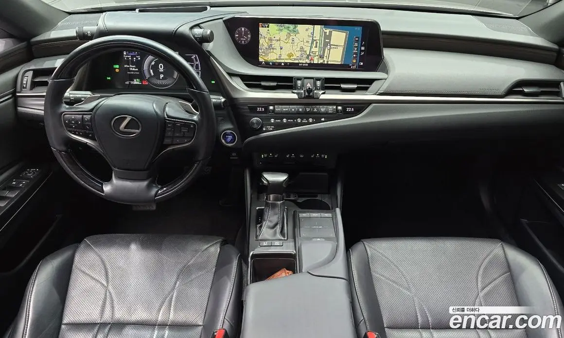 Lexus ES 2018 2.5 автомат (гидро), фото 7