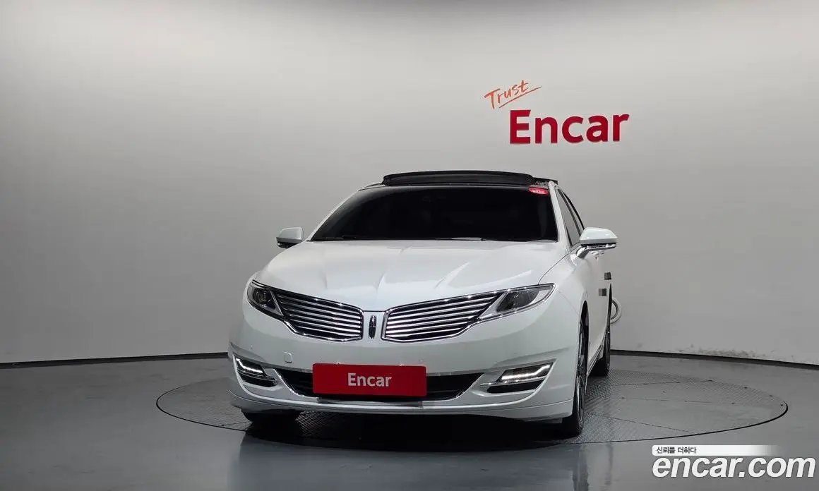 Lincoln MKZ 2016 2.0 автомат (гидро), фото 3 Lincoln MKZ 2016 2.0 автомат (гидро), фото 3