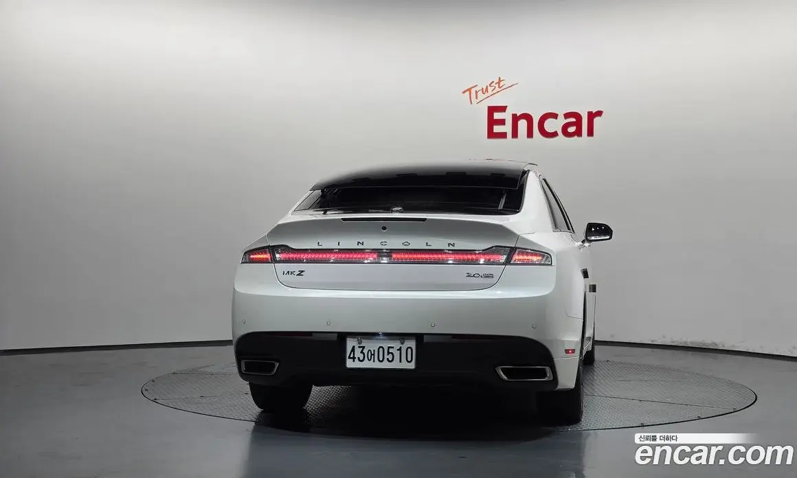 Lincoln MKZ 2016 2.0 автомат (гидро), фото 4 Lincoln MKZ 2016 2.0 автомат (гидро), фото 4