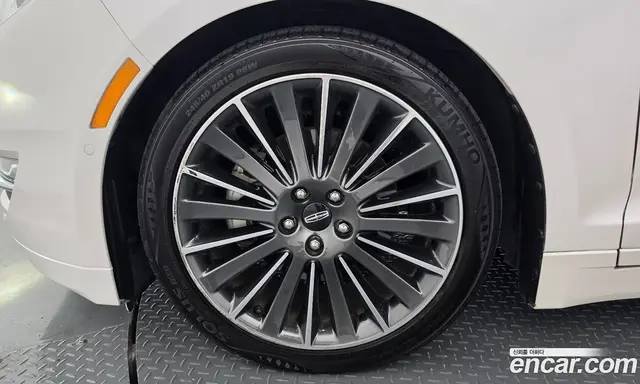 Lincoln MKZ 2016 2.0 автомат (гидро), миниатюра 5 Lincoln MKZ 2016 2.0 автомат (гидро), миниатюра 5