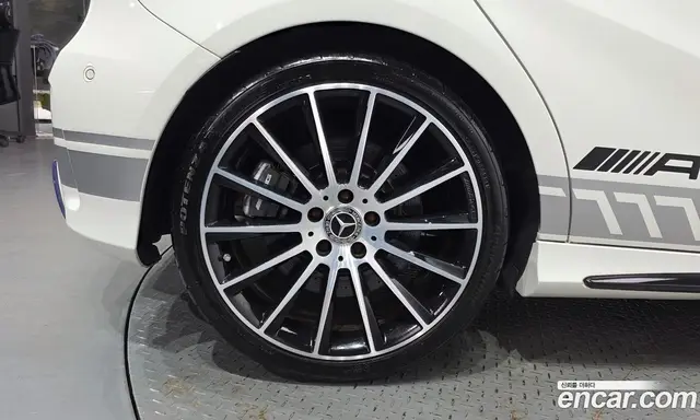 Mercedes-Benz A-Class 2017 2.0 автомат (гидро), миниатюра 5