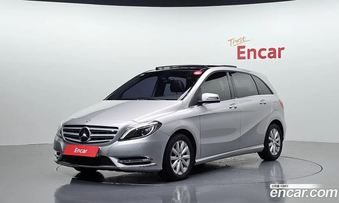 Mercedes-Benz B-Class 2014 1.8 автомат (гидро), фото 1 Mercedes-Benz B-Class 2014 1.8 автомат (гидро), фото 1
