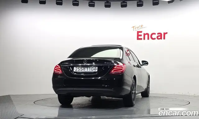 Mercedes-Benz C-Class 2017 1.6 автомат (гидро), миниатюра 4 Mercedes-Benz C-Class 2017 1.6 автомат (гидро), миниатюра 4