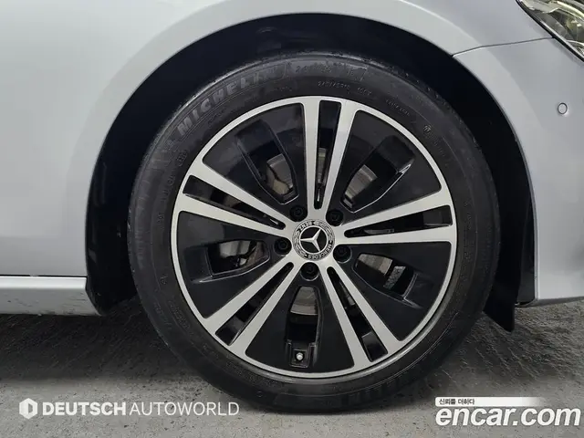 Mercedes-Benz E-Class 2020 2.0 автомат (гидро), миниатюра 5