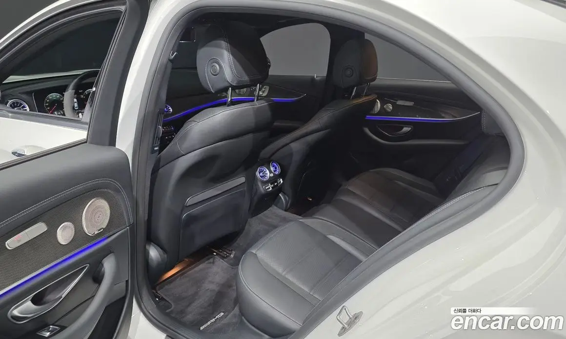 Mercedes-Benz E-Class 2022 3.0 автомат (гидро), фото 11