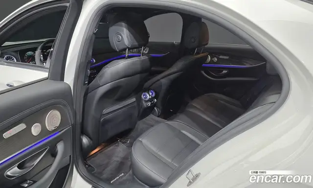Mercedes-Benz E-Class 2022 3.0 автомат (гидро), миниатюра 11