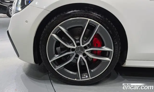 Mercedes-Benz E-Class 2022 3.0 автомат (гидро), миниатюра 5