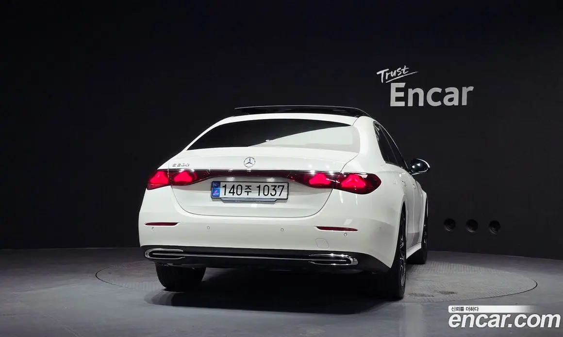 Mercedes-Benz E-Class 2025 2.0 автомат (гидро), фото 4 Mercedes-Benz E-Class 2025 2.0 автомат (гидро), фото 4