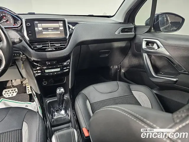 Peugeot 2008 2017 1.6 автомат (робот), миниатюра 10 Peugeot 2008 2017 1.6 автомат (робот), миниатюра 10