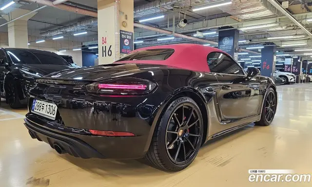 Porsche 718 2024 4.0 автомат (гидро), миниатюра 2 Porsche 718 2024 4.0 автомат (гидро), миниатюра 2