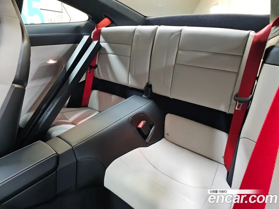 Porsche 911 2026 4.0 автомат (гидро), фото 12 Porsche 911 2026 4.0 автомат (гидро), фото 12