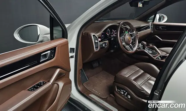 Porsche Cayenne 2021 3.0 автомат (гидро), миниатюра 11