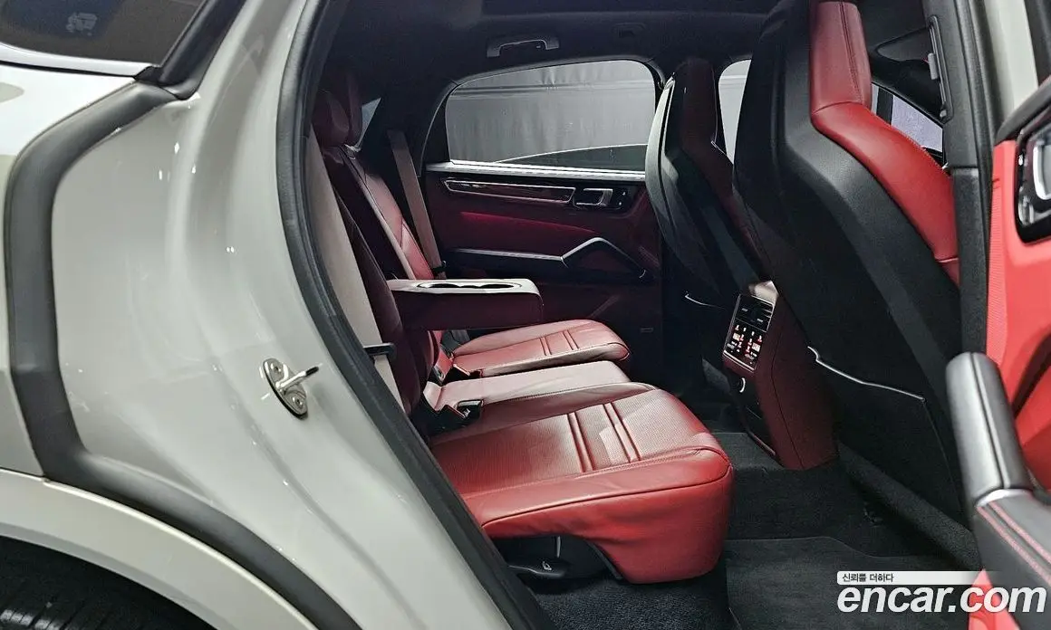Porsche Cayenne 2022 3.0 автомат (гидро), фото 12