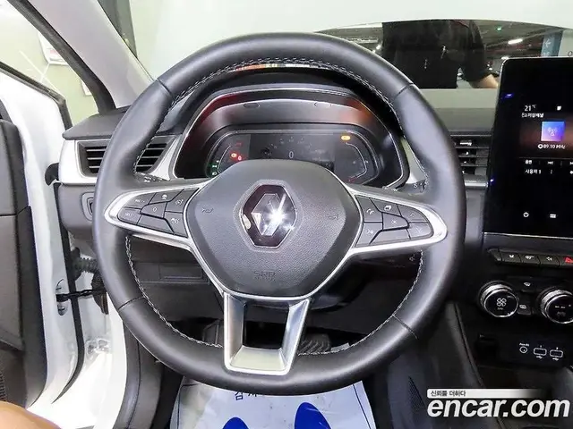 Renault (Samsung) Captur 2020 1.3 автомат (гидро), миниатюра 8