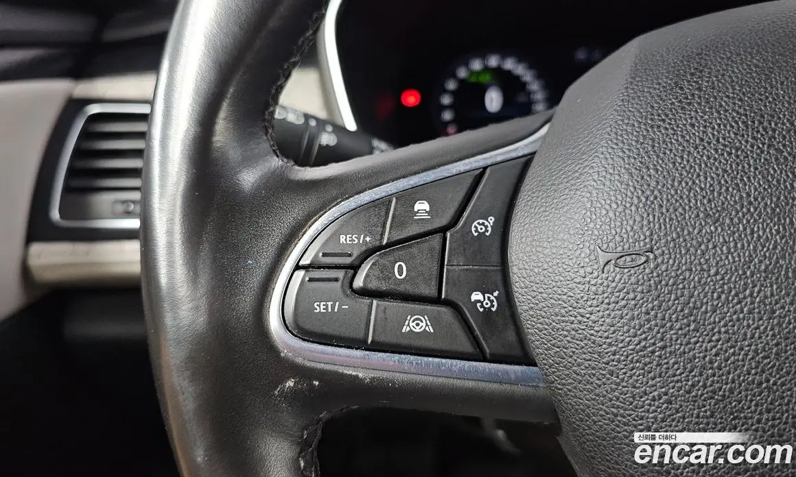Renault (Samsung) SM6 2020 1.8 автомат (гидро), фото 18 Renault (Samsung) SM6 2020 1.8 автомат (гидро), фото 18