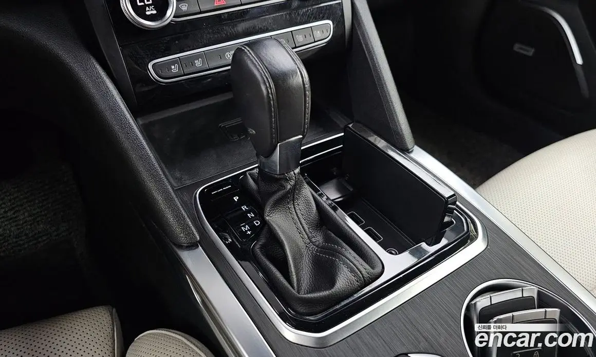 Renault (Samsung) SM6 2020 1.8 автомат (гидро), фото 9 Renault (Samsung) SM6 2020 1.8 автомат (гидро), фото 9