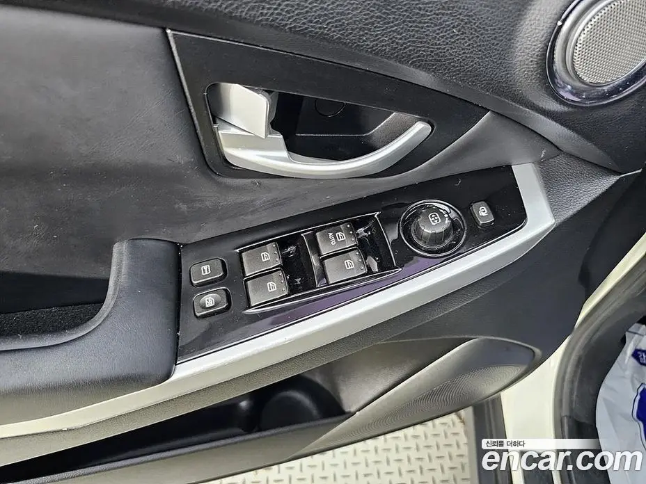 SsangYong Korando 2014 2.0 автомат (гидро), фото 12 SsangYong Korando 2014 2.0 автомат (гидро), фото 12