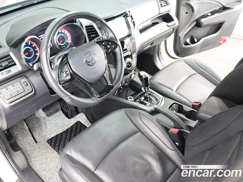 SsangYong TIBOLI 2018 1.6 автомат (гидро), фото 18