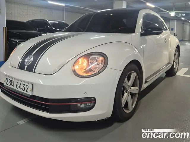 Volkswagen Beatle 2013 2.0 автомат (гидро), миниатюра 2 Volkswagen Beatle 2013 2.0 автомат (гидро), миниатюра 2