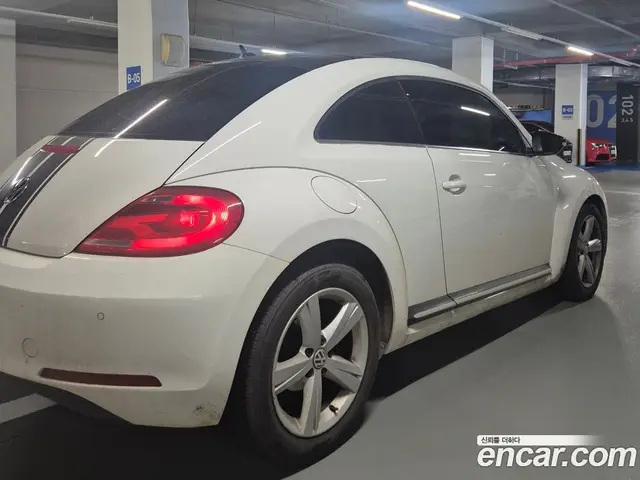 Volkswagen Beatle 2013 2.0 автомат (гидро), миниатюра 5 Volkswagen Beatle 2013 2.0 автомат (гидро), миниатюра 5