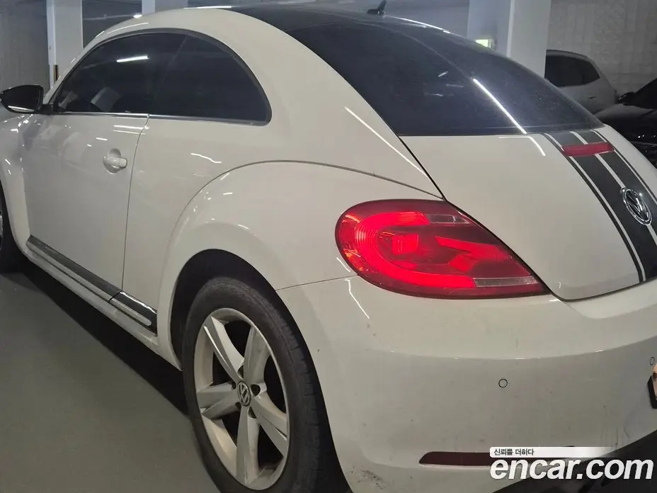 Volkswagen Beatle 2013 2.0 автомат (гидро), фото 6 Volkswagen Beatle 2013 2.0 автомат (гидро), фото 6