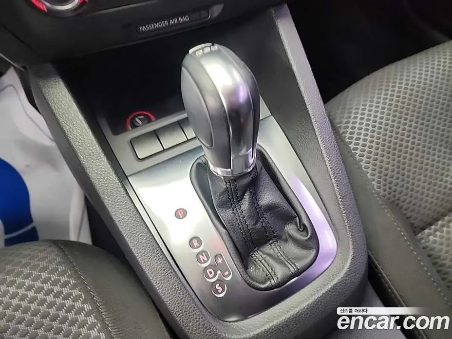 Volkswagen Jetta 2013 1.6 автомат (гидро), фото 8 Volkswagen Jetta 2013 1.6 автомат (гидро), фото 8