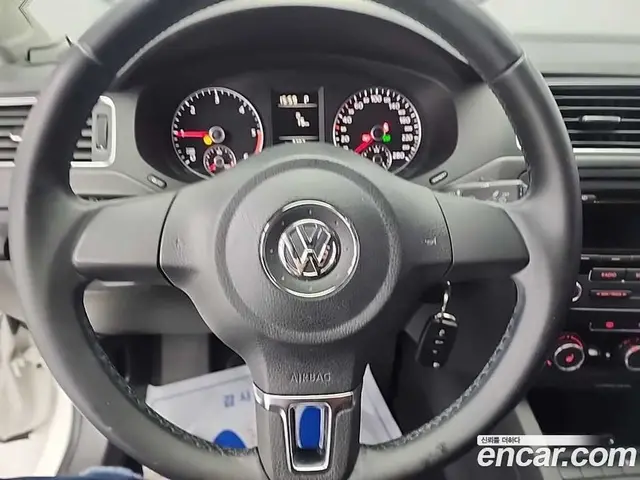 Volkswagen Jetta 2013 1.6 автомат (гидро), миниатюра 9 Volkswagen Jetta 2013 1.6 автомат (гидро), миниатюра 9