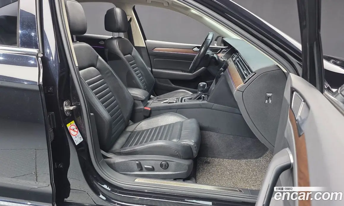 Volkswagen Passat 2018 2.0 автомат (гидро), фото 11