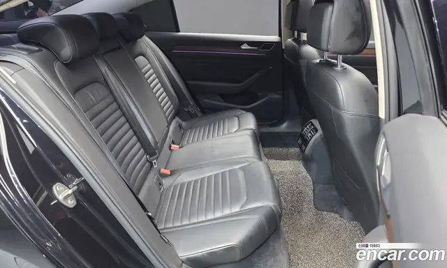 Volkswagen Passat 2018 2.0 автомат (гидро), миниатюра 12