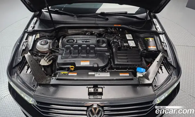 Volkswagen Passat 2018 2.0 автомат (гидро), миниатюра 6