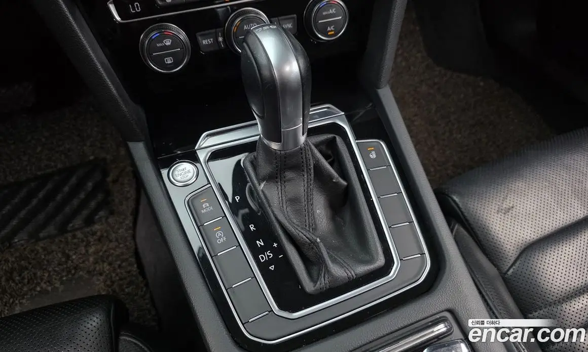 Volkswagen Passat 2018 2.0 автомат (гидро), фото 9