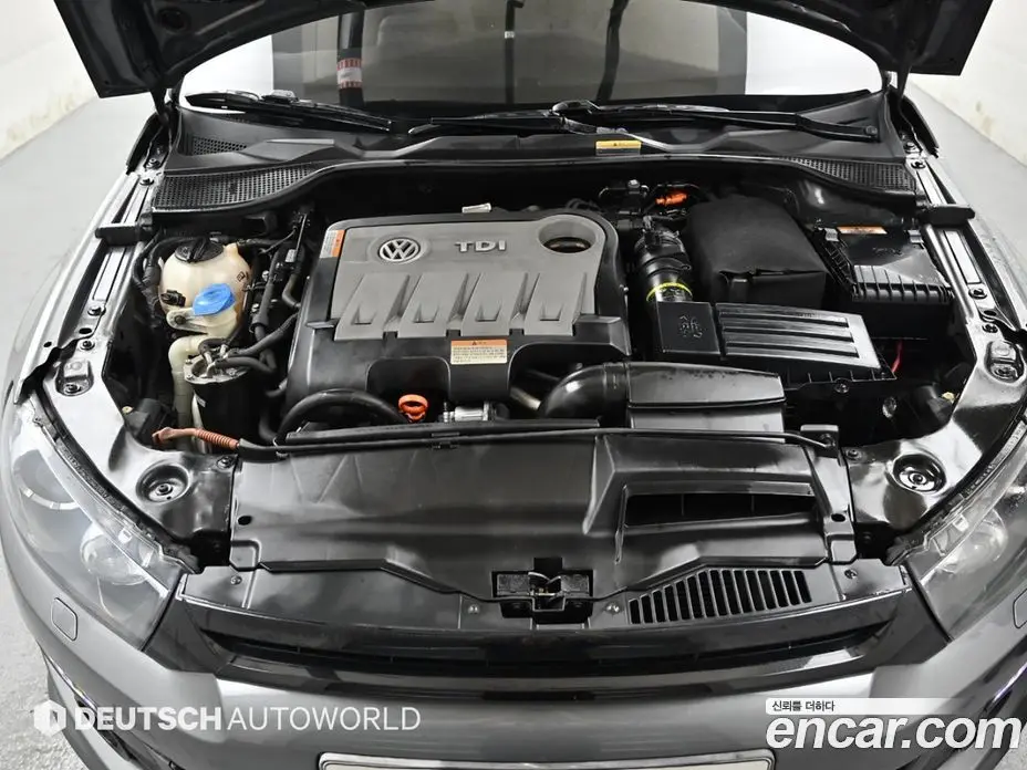Volkswagen Scirocco 2013 2.0 автомат (гидро), фото 6 Volkswagen Scirocco 2013 2.0 автомат (гидро), фото 6