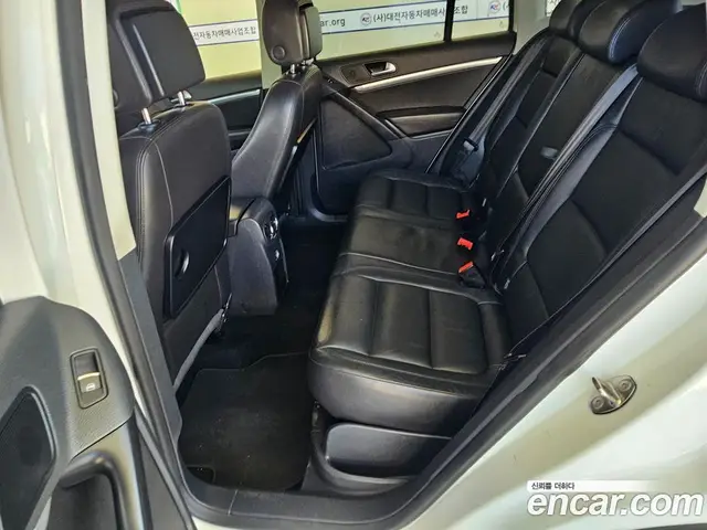 Volkswagen Tiguan 2013 2.0 автомат (гидро), миниатюра 12