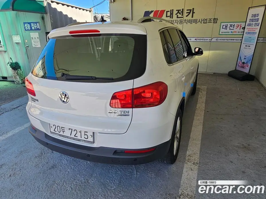Volkswagen Tiguan 2013 2.0 автомат (гидро), фото 5