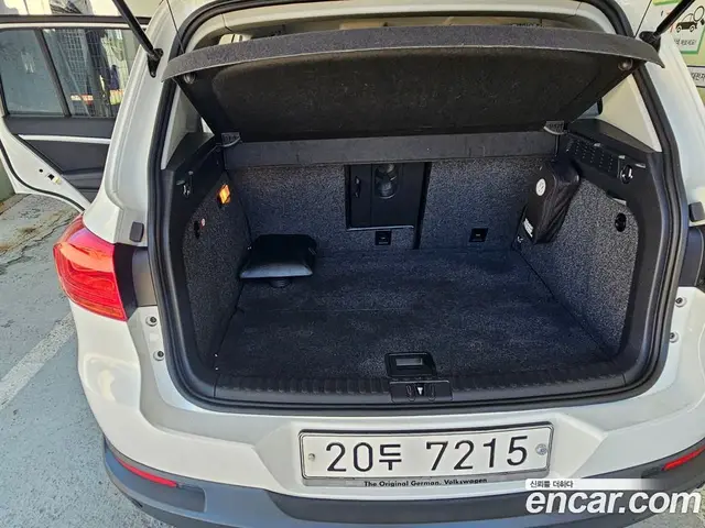 Volkswagen Tiguan 2013 2.0 автомат (гидро), миниатюра 6