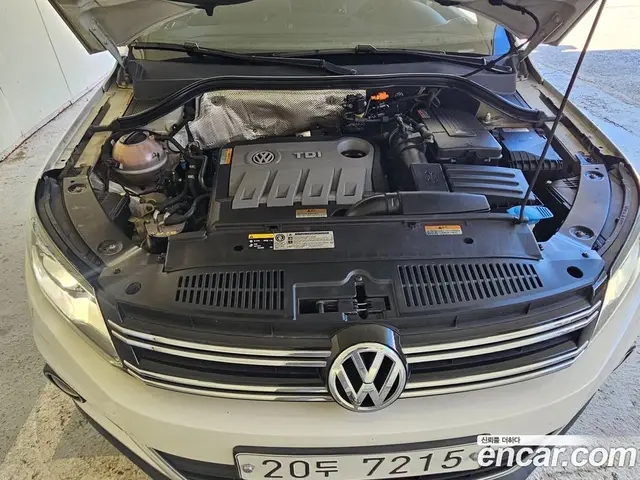 Volkswagen Tiguan 2013 2.0 автомат (гидро), миниатюра 7