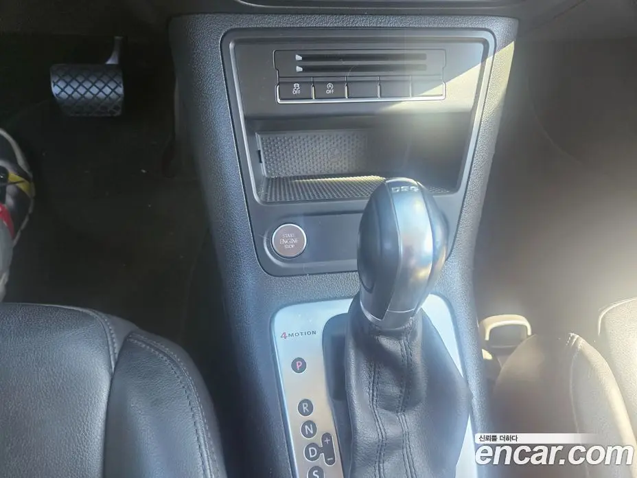 Volkswagen Tiguan 2013 2.0 автомат (гидро), фото 9