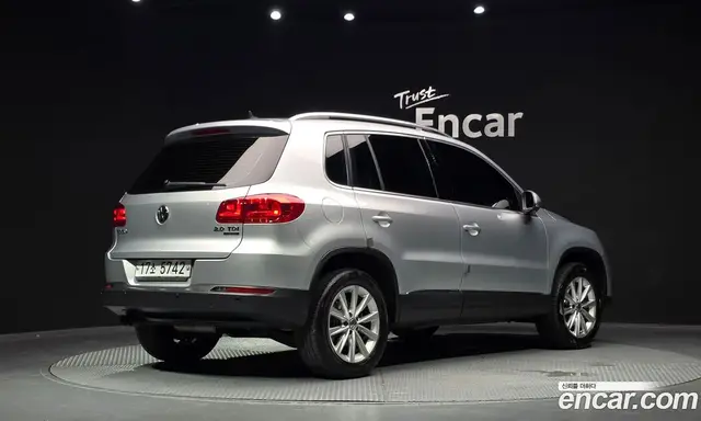 Volkswagen Tiguan 2014 2.0 автомат (гидро), миниатюра 2