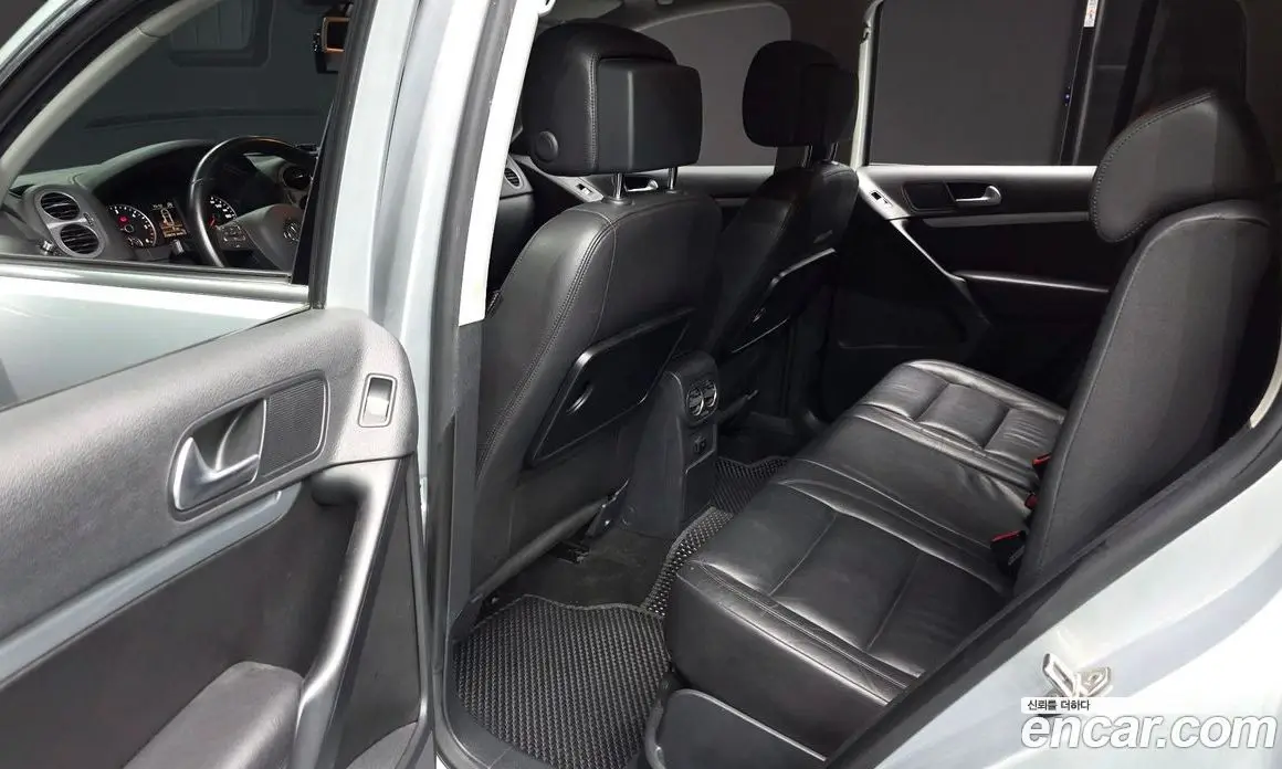 Volkswagen Tiguan 2014 2.0 автомат (гидро), фото 11