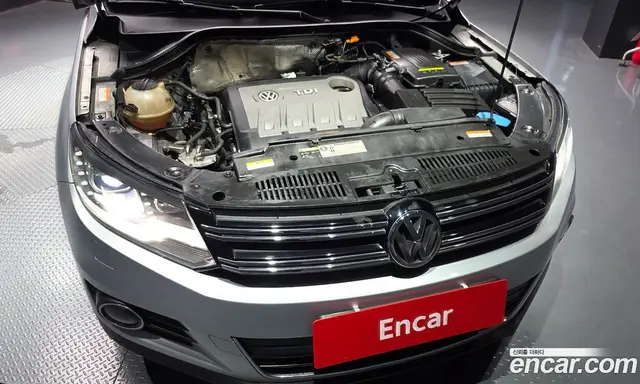 Volkswagen Tiguan 2014 2.0 автомат (гидро), миниатюра 6