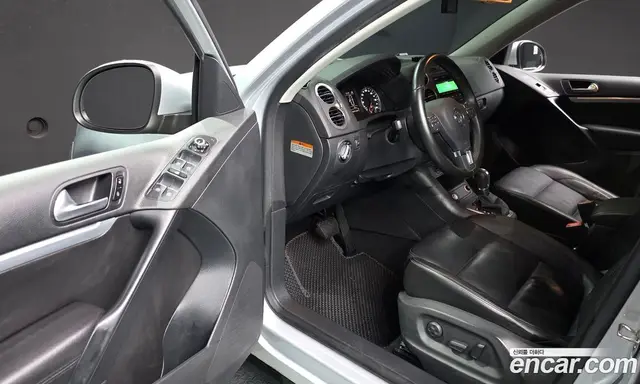 Volkswagen Tiguan 2014 2.0 автомат (гидро), миниатюра 10