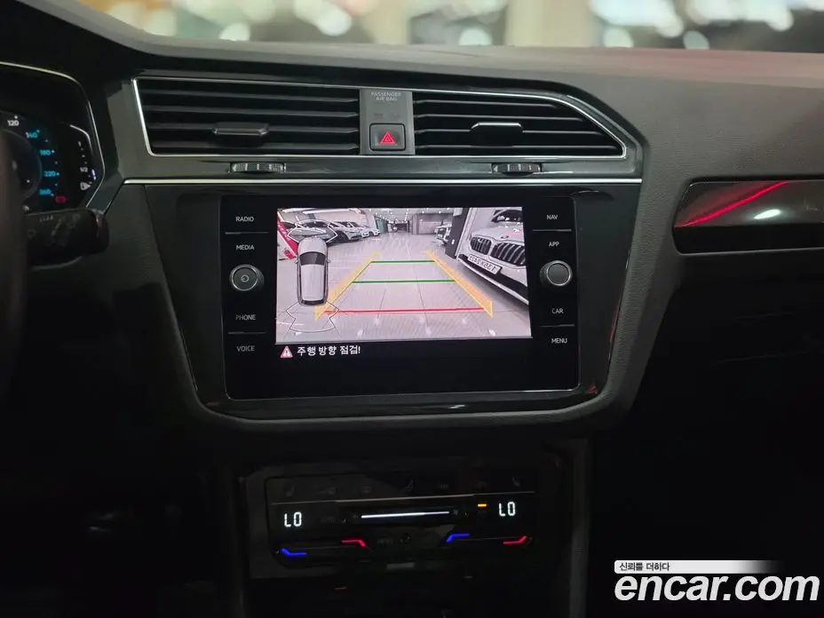 Volkswagen Tiguan 2022 2.0 автомат (гидро), фото 11 Volkswagen Tiguan 2022 2.0 автомат (гидро), фото 11