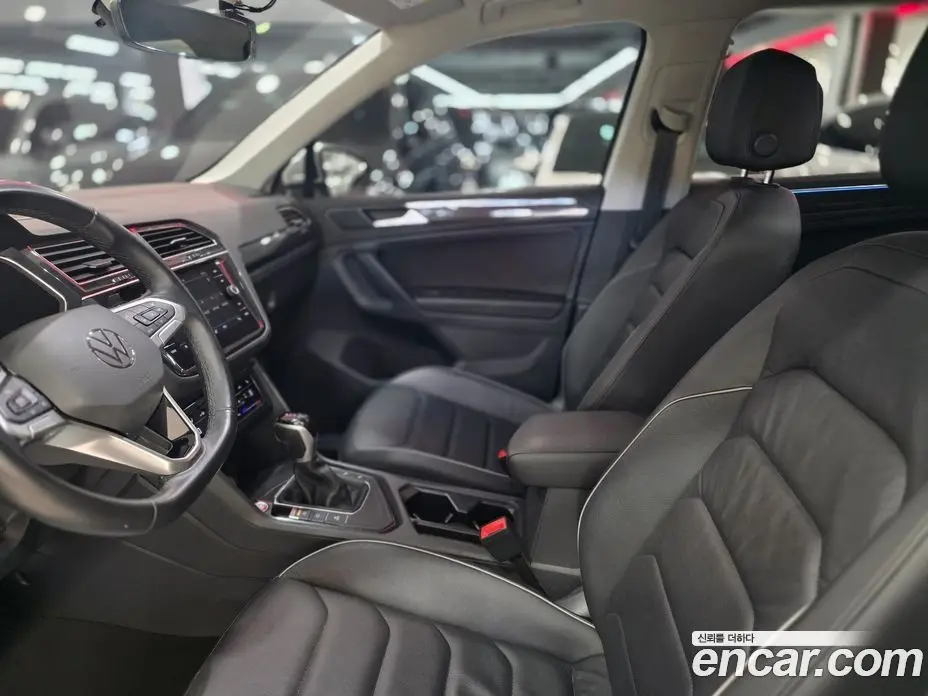 Volkswagen Tiguan 2022 2.0 автомат (гидро), фото 12 Volkswagen Tiguan 2022 2.0 автомат (гидро), фото 12