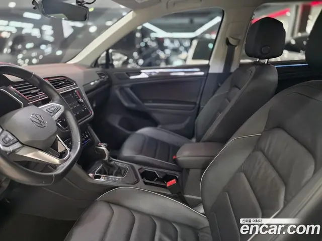 Volkswagen Tiguan 2022 2.0 автомат (гидро), миниатюра 12