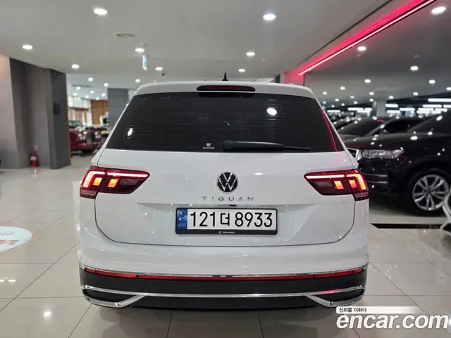 Volkswagen Tiguan 2022 2.0 автомат (гидро), миниатюра 5 Volkswagen Tiguan 2022 2.0 автомат (гидро), миниатюра 5