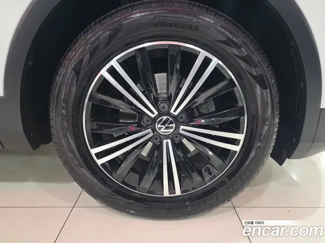 Volkswagen Tiguan 2022 2.0 автомат (гидро), миниатюра 9 Volkswagen Tiguan 2022 2.0 автомат (гидро), миниатюра 9