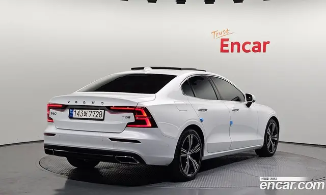 Volvo S60 2020 2.0 автомат (гидро), миниатюра 2 Volvo S60 2020 2.0 автомат (гидро), миниатюра 2