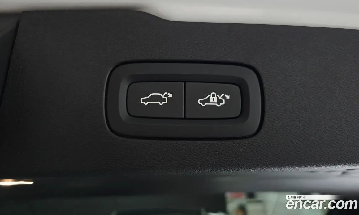 Volvo V60 2025 2.0 автомат (гидро), фото 18